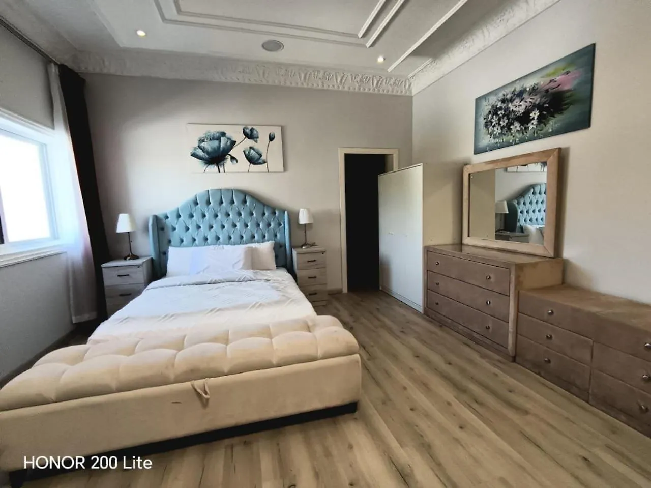 Cozy And Vibrant Room In Villa Al Wasl #3 Dubai Guest house