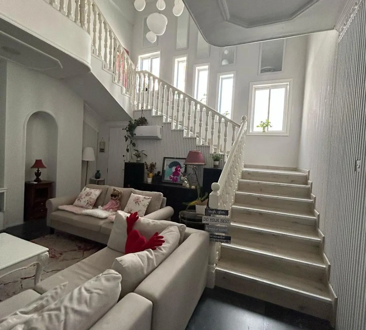 Guest house Cozy And Vibrant Room In Villa Al Wasl #3 Dubai United Arab Emirates